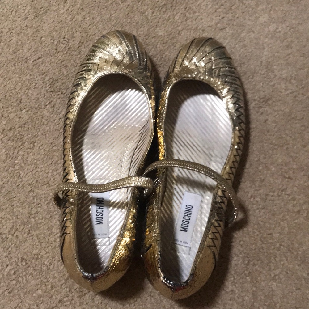 ⚡️FINAL PRICE⚡️ Moschino Vintage Gold Ballet Flats